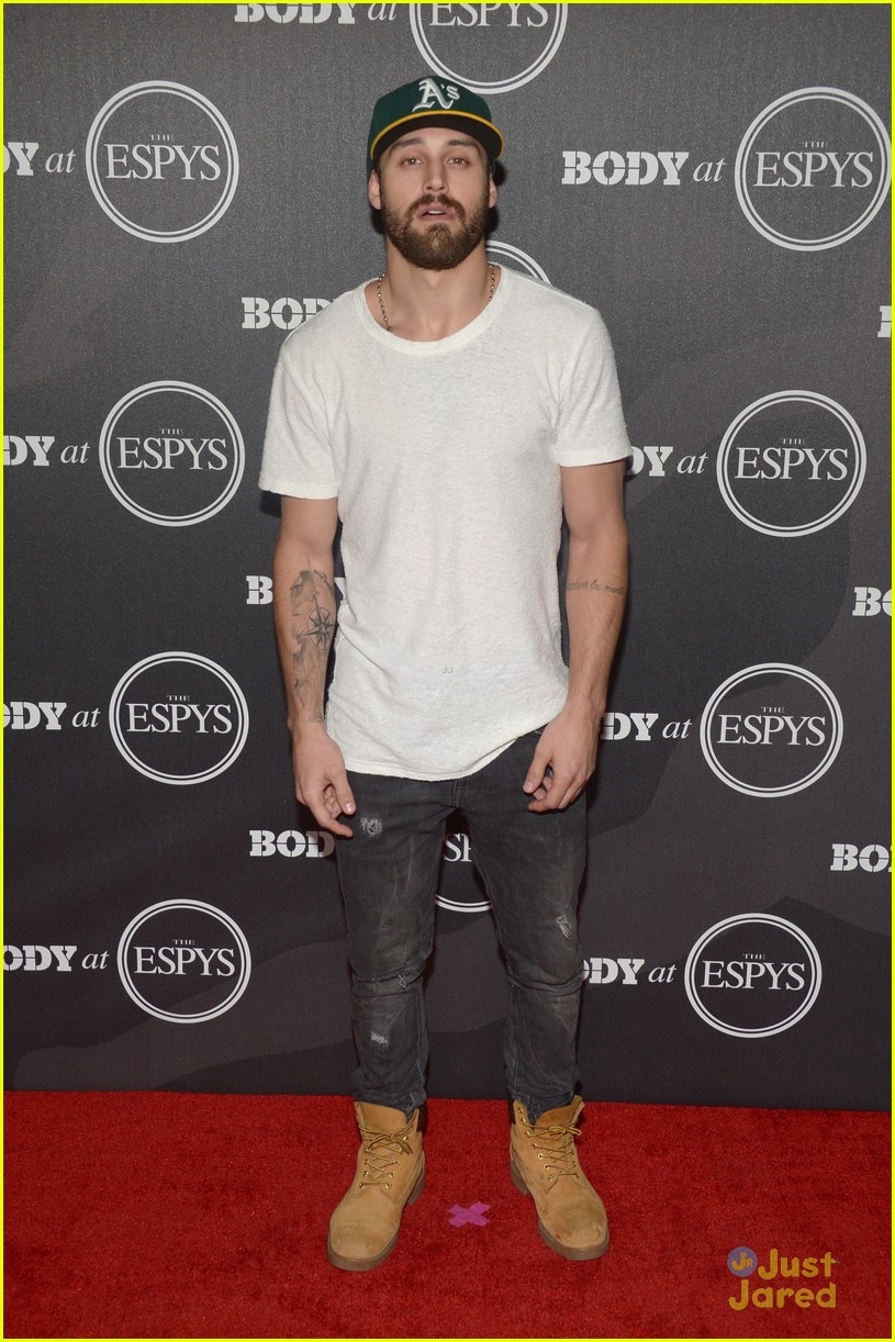 Full Sized Photo of chloe kim gus kenworthy ryan guzman more espys body ...