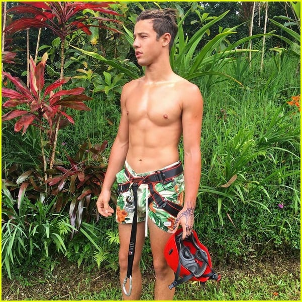 Full Sized Photo Of Cameron Dallas Shirtless Photos Hawaii Vacation Cameron Dallas Shares