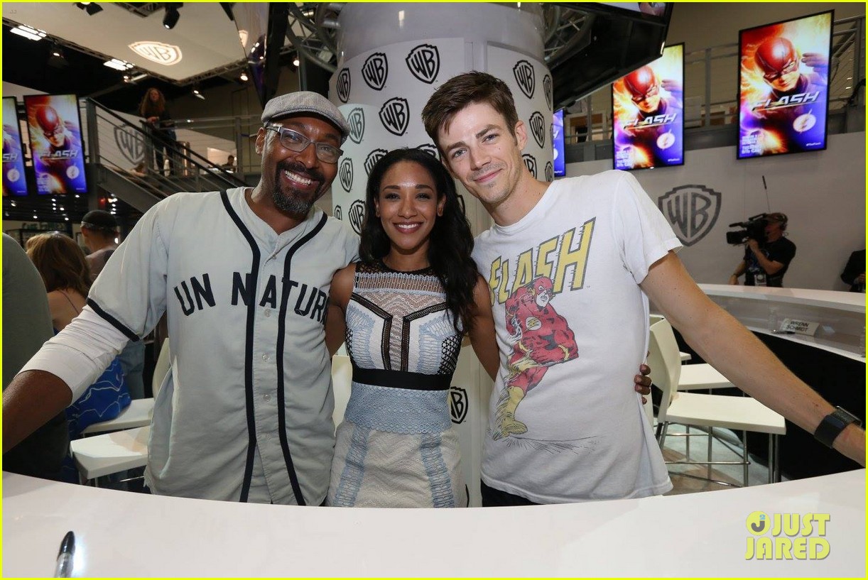 flash comic con panel danielle ring season 3 trailer premiere 09