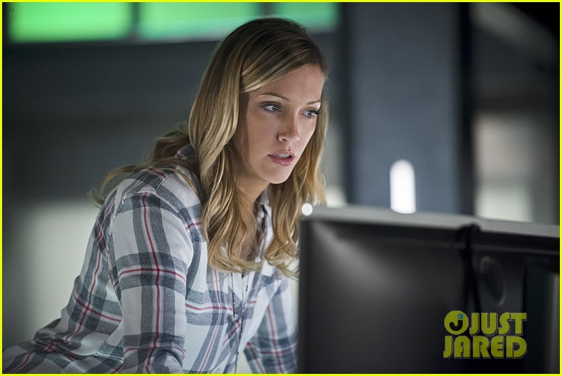 Full Sized Photo Of Katie Cassidy Series Regular Hero Cw 04 Katie Cassidy Will Be A Series 7493