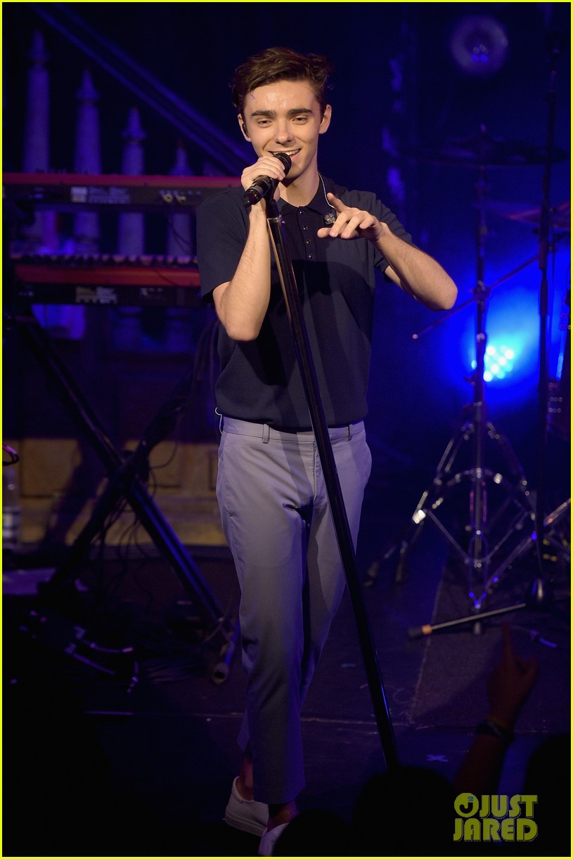 full-sized-photo-of-nathan-sykes-performs-the-box-nyc-14-nathan-sykes