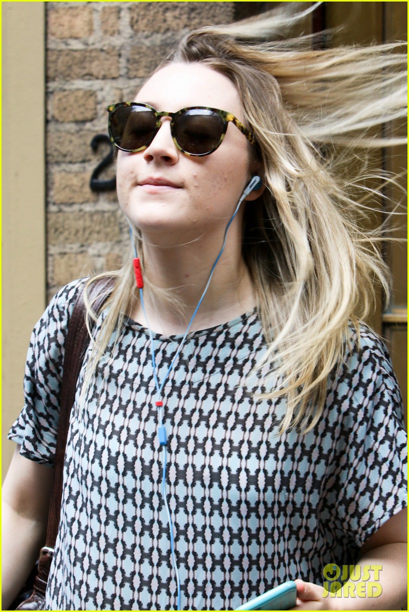 Saoirse Ronan Was &lsquo;Born To Be On The Stage&rsquo;, Crucible Director Says