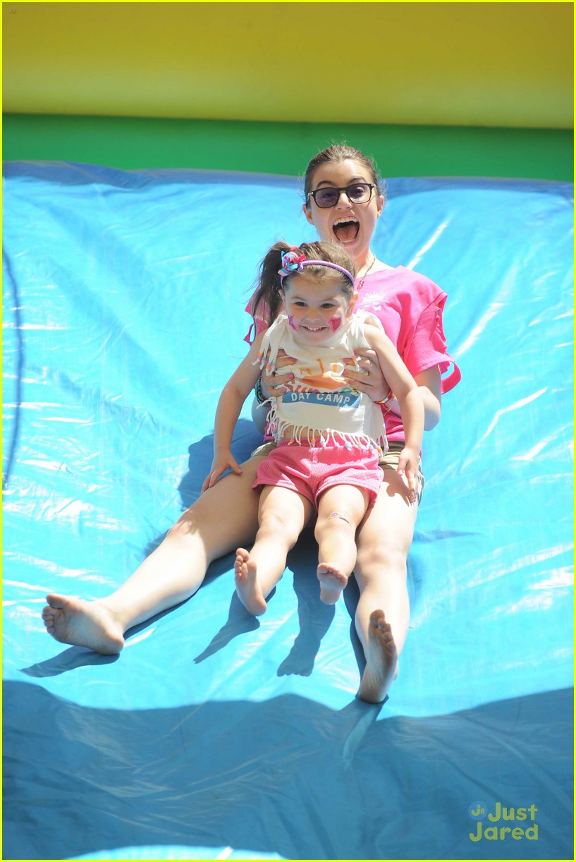 Sami Gayle Has Summer Fun With Kids at Sunrise Day Camp Carnival ...