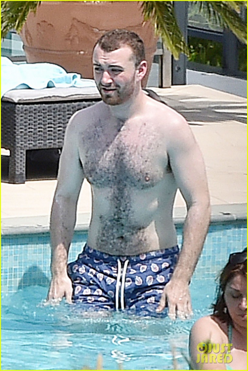 Sam Smith Physique - Celebrity Body Type Day Off