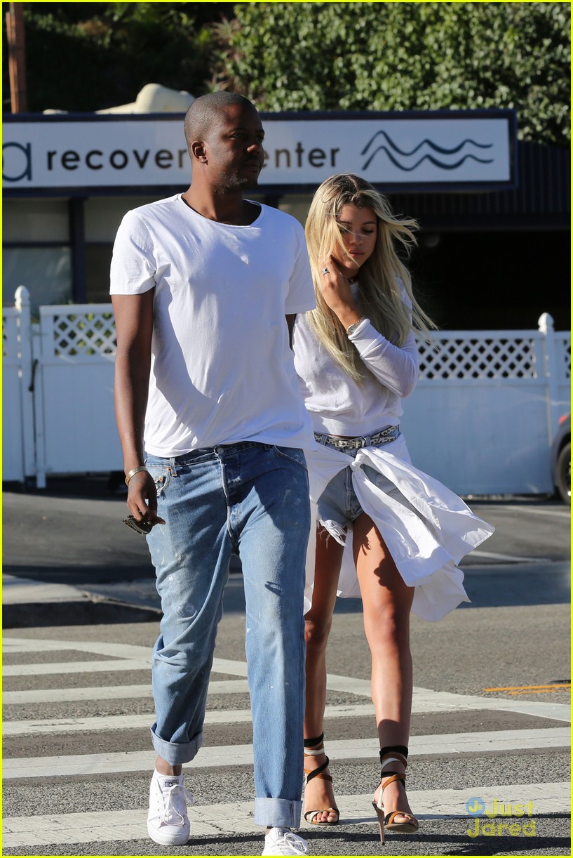 Full Sized Photo of sofia richie vas j morgan fourth july nice guy 05