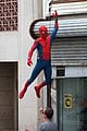 spider man swings into action on set 15