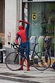 spider man swings into action on set 18