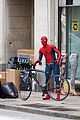 spider man swings into action on set 20