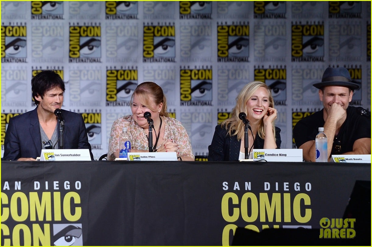 Paul Wesley Celebrates Birthday With Vampire Diaries Panel At Comic Con Photo 1000192 