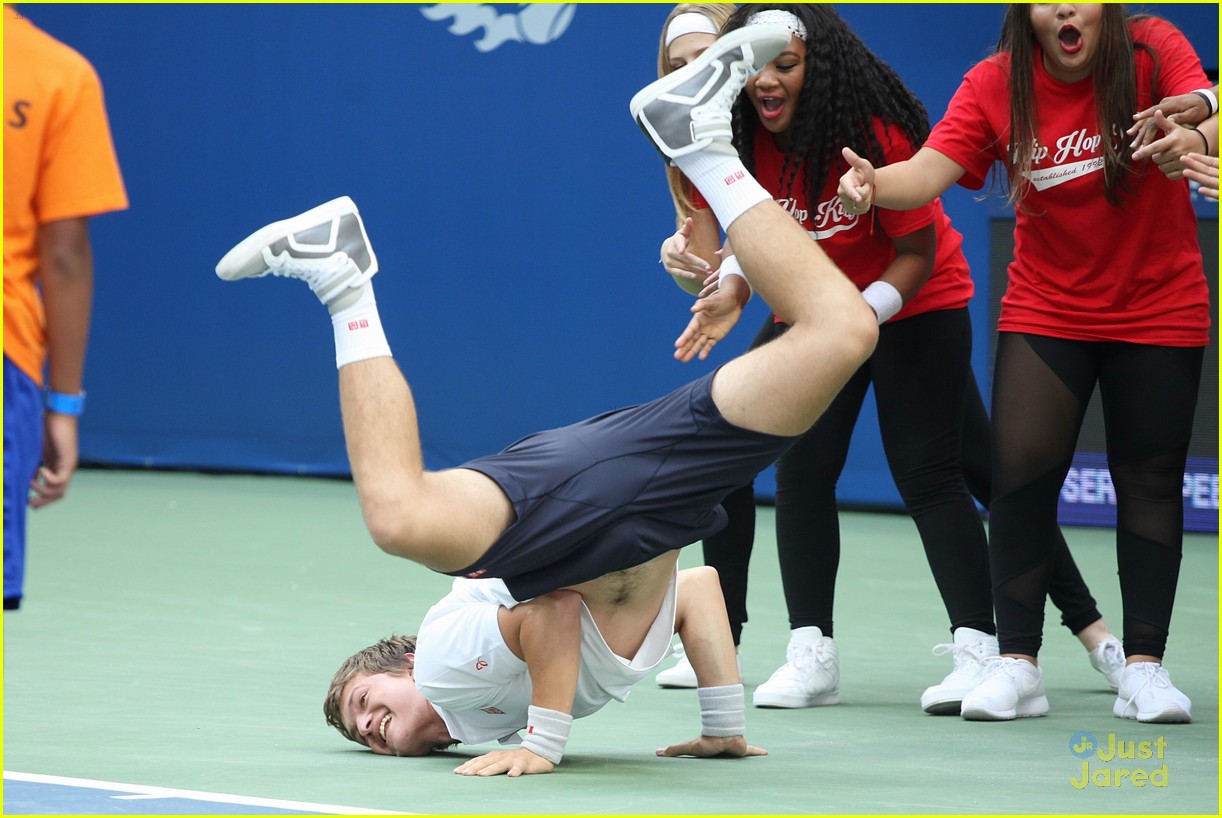 ansel elgort breakdances arthur ashe kids day troye sivan simone manuel 03