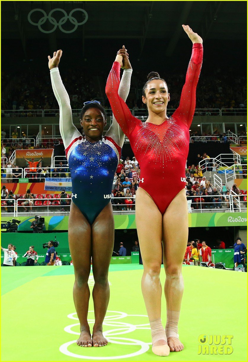 Simone Biles And Aly Raisman Take The Top Spots During Gymnastics Floor Exercise Photo 1011582 