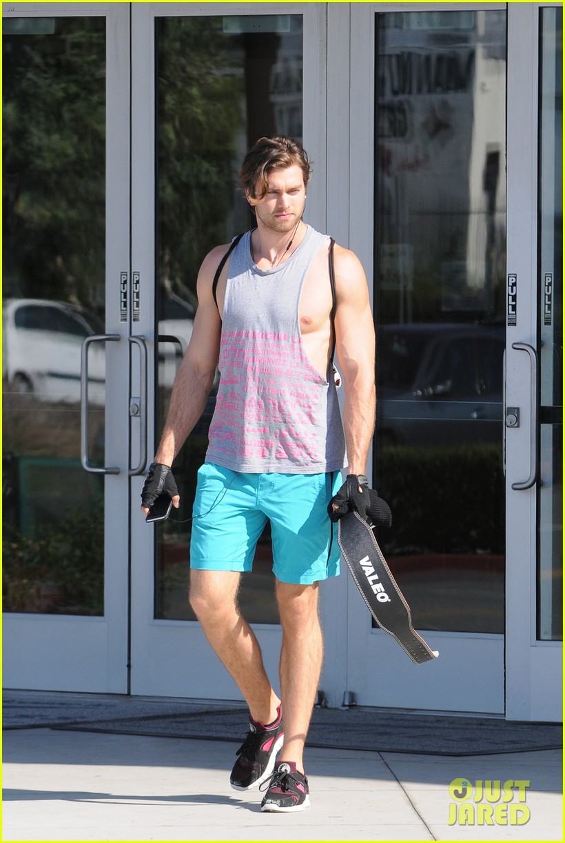 Pierson Fode Officiates a Wedding! Photo 1008210 Photo Gallery Just Jared Jr.