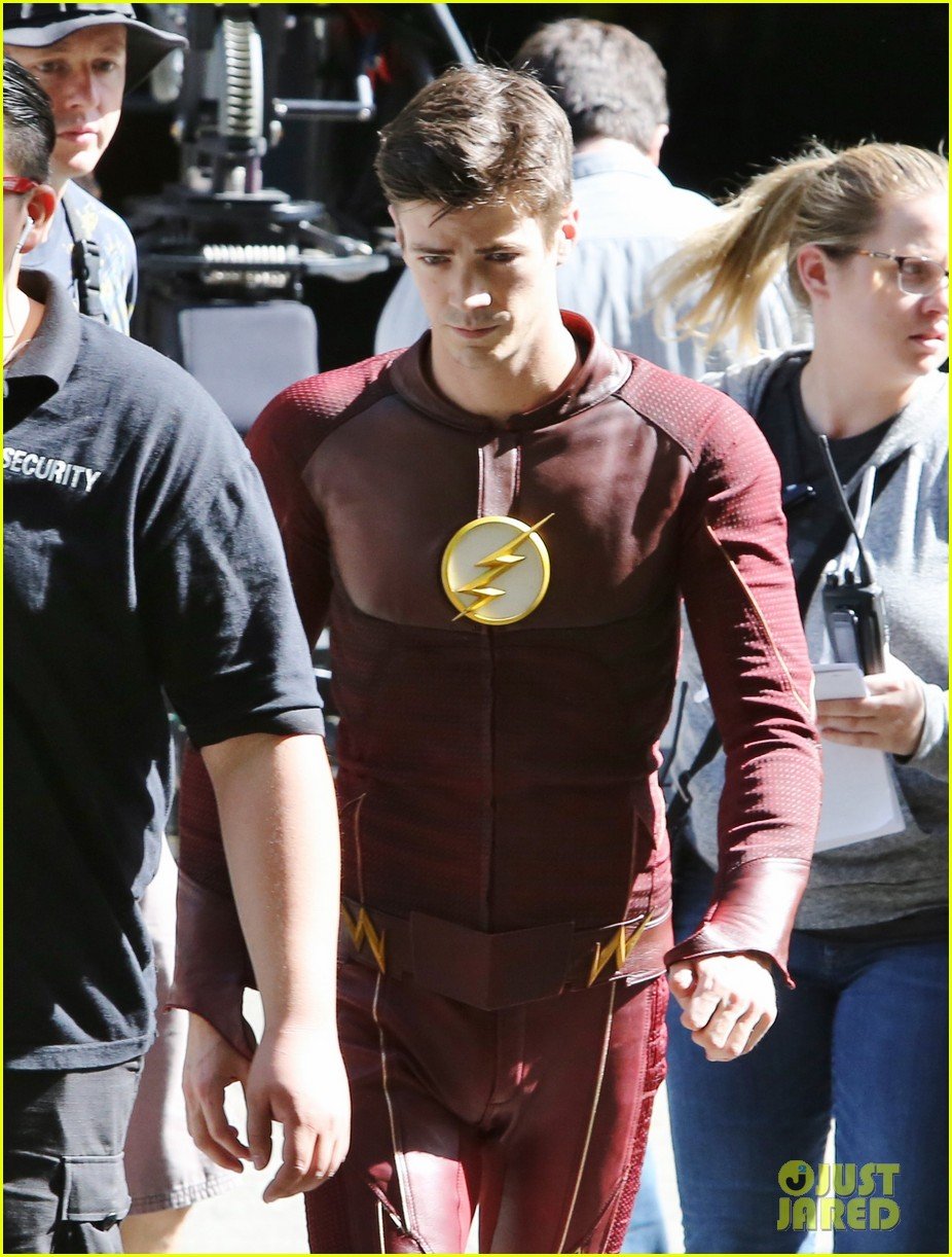 Full Sized Photo Of Grant Gustin Films The Flash Season Three303mytext