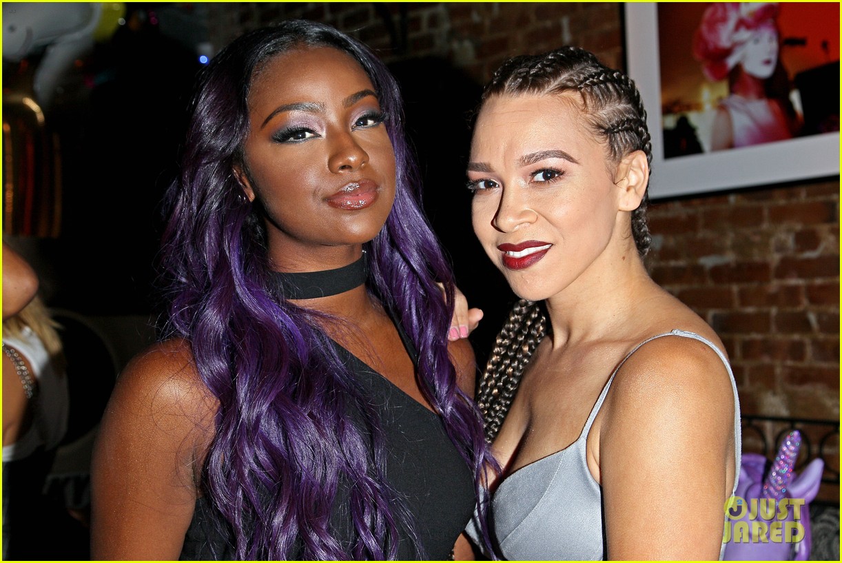 full-sized-photo-of-justine-skye-birthday-party-nyc-hailey-baldwin-20