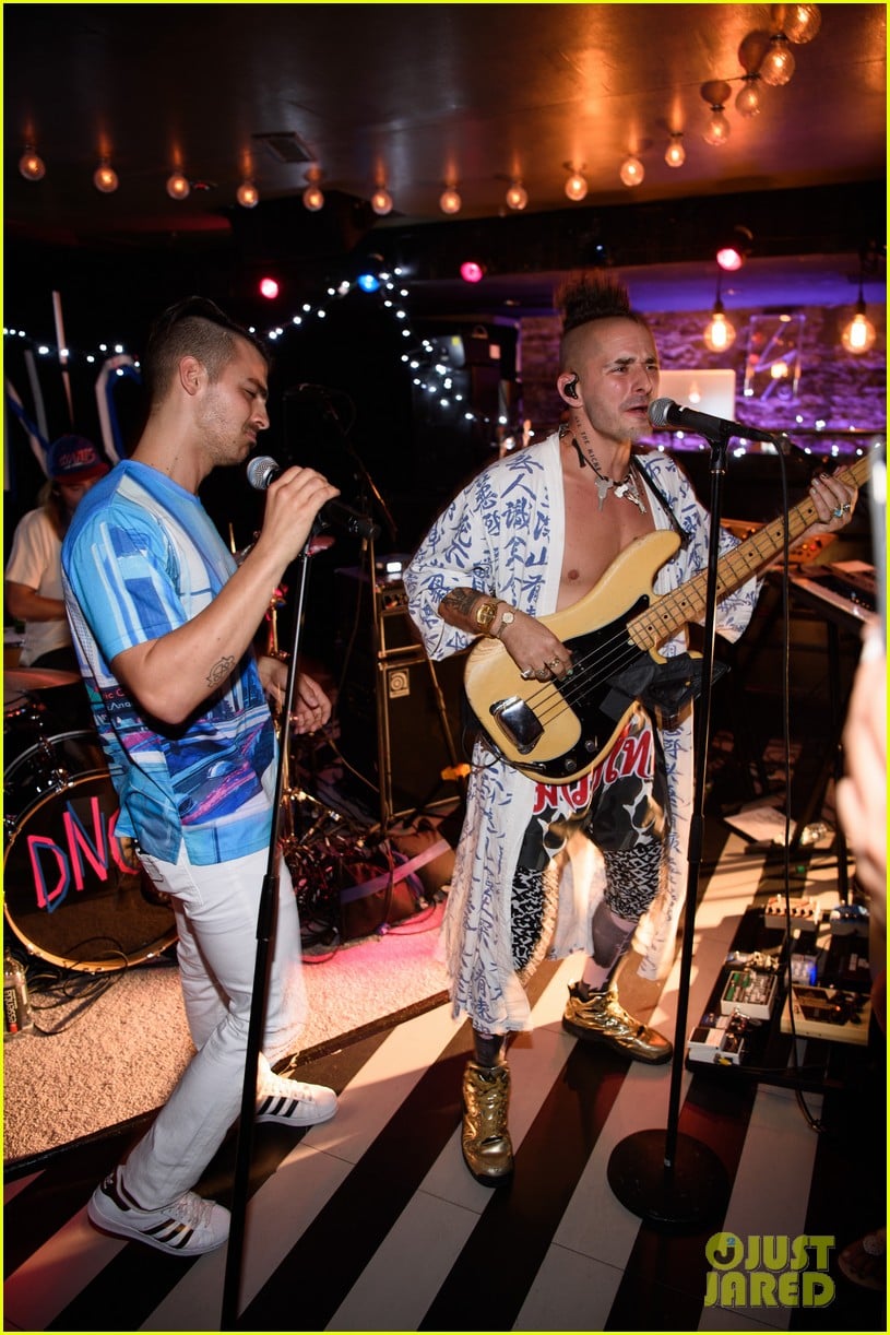 Joe Jonas & DNCE Celebrate One Year Anniversary As a Band! Photo