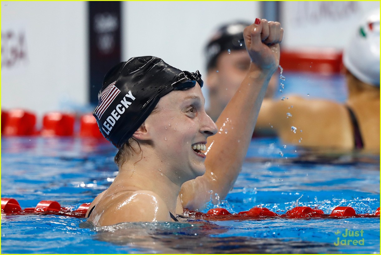 katie ledecky smashes own record 4th gold medal 10