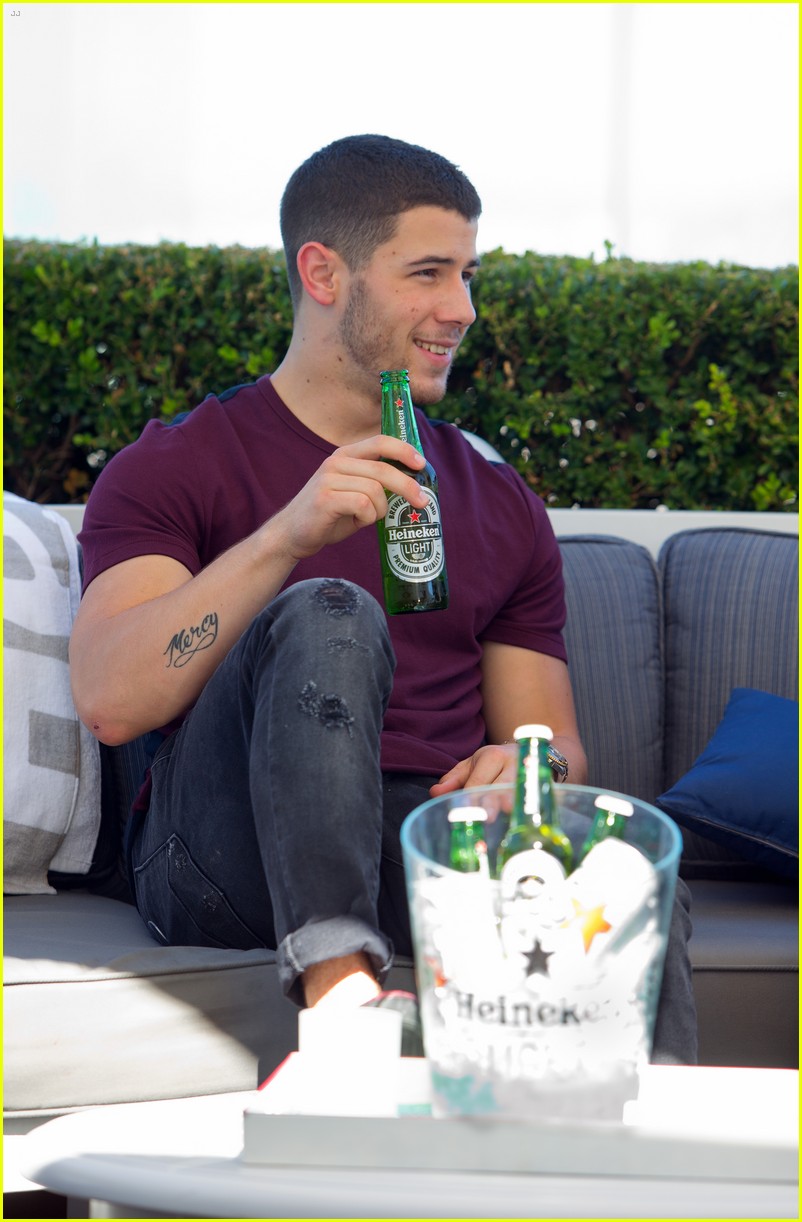 Nick Jonas Celebrates Joe’s Birthday With A Throwback Photo | Photo
