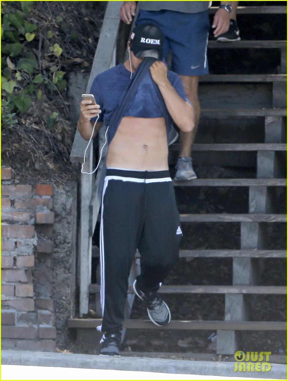 Full Sized Photo of patrick schwarzenegger abby champion lunch wkout