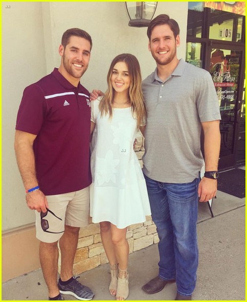 Full Sized Photo Of Sadie Robertson New Boyfriend Trevor Knight 01 Sadie Robertson And New 0883