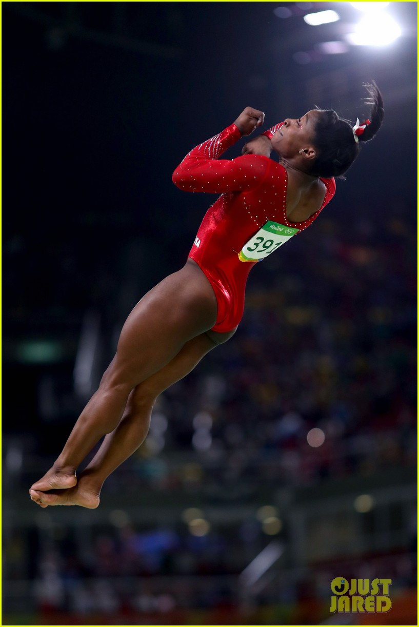 Simone Biles Wins Gold Medal In Vault at Rio Olympics! Photo 1010300