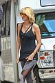 taylor swift starts weekend with friday morning workout 17