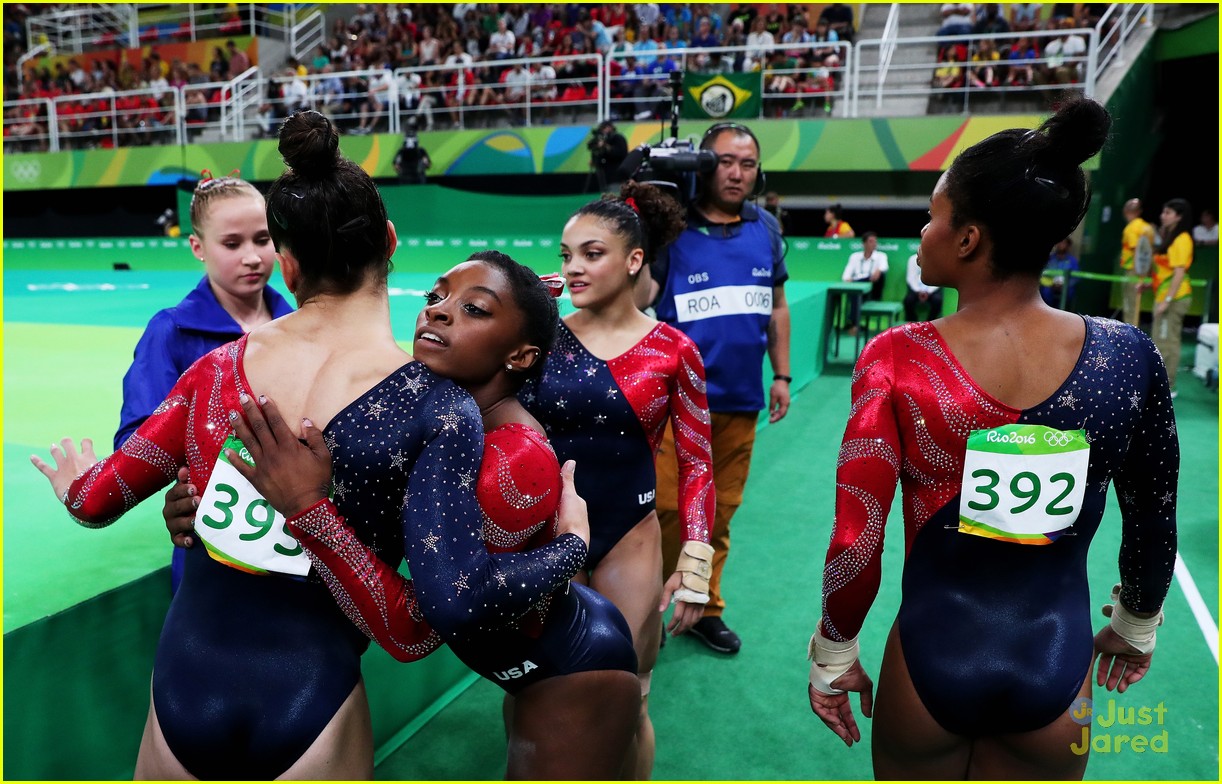 Simone Biles Aly Raisman Head To All Around Madison Kocian Tops Uneven Bars During Olympic Qualification Photo 16 Rio Summer Olympics Alexandra Raisman Arthur Nory Gabrielle Douglas Laurie Hernandez Madison Kocian