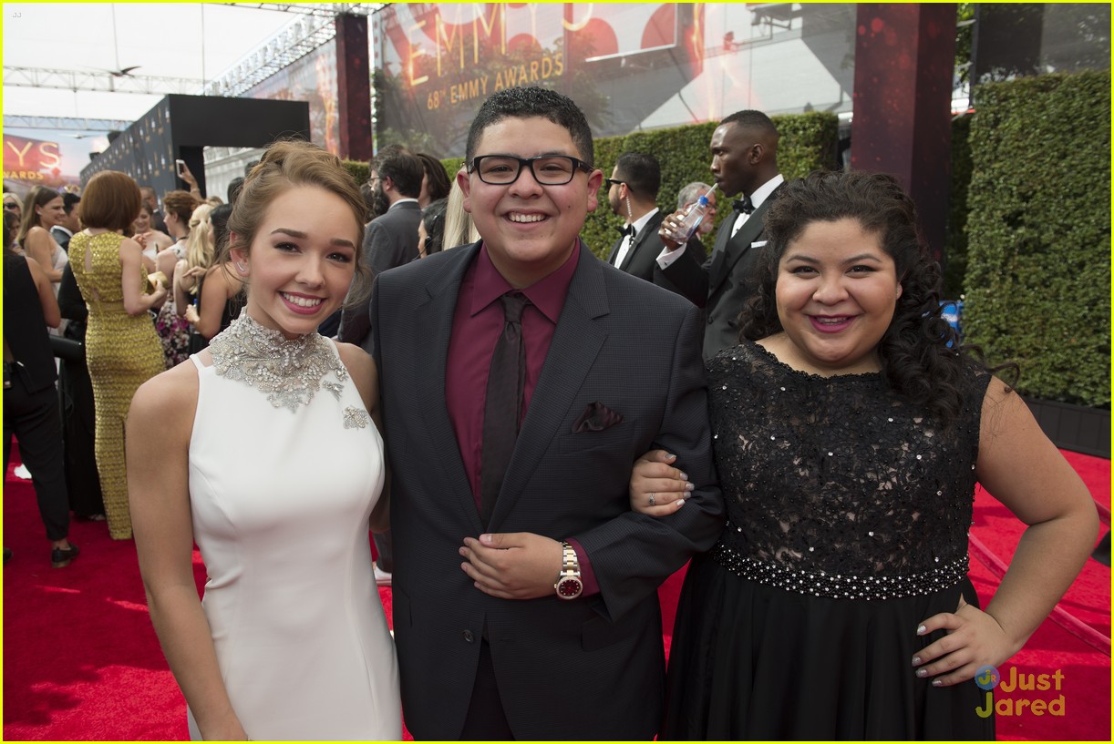 Full Sized Photo of aimee teegarden olivia culpo holly taylor emmy