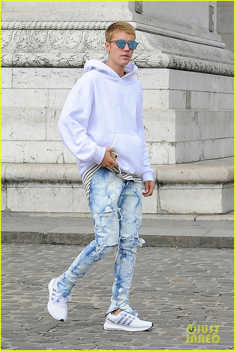 Justin & Jeremy Bieber Check Out Sights in Paris! | Photo 1027804 ...