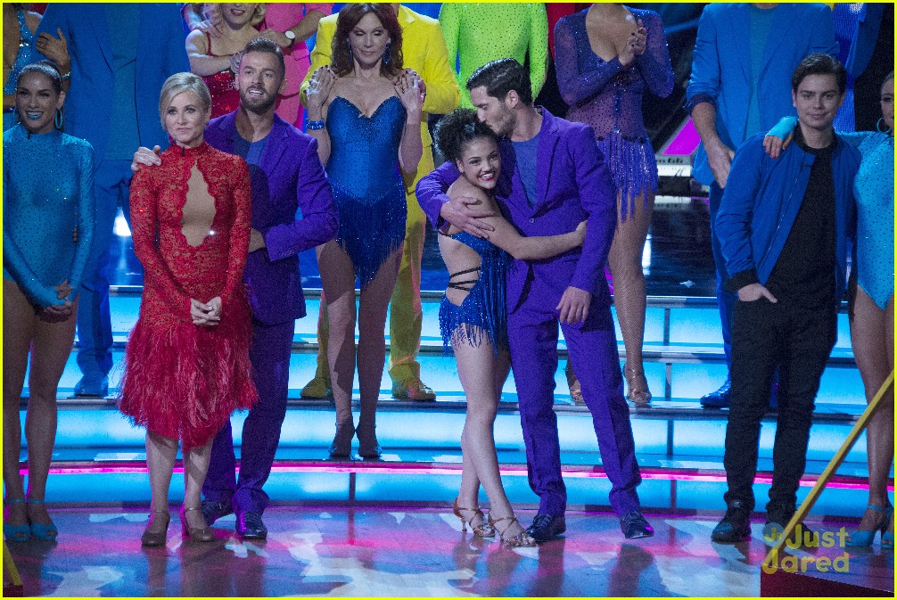 Derek Hough, Maksim Chmerkovskiy & Cheryl Burke Perform Together on DWTS  Results Show Week Two (VIDEO): Photo 1029001 | Dancing With the Stars,  Television, Video Pictures | Just Jared Jr.
