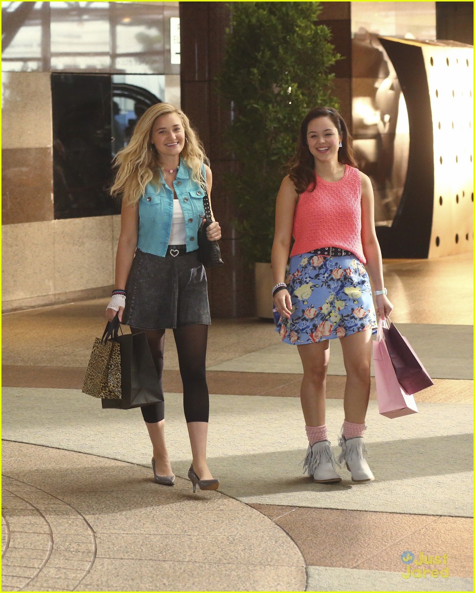 Full Sized Photo of the goldbergs heart video dating stills 28 Erica & Lainey
