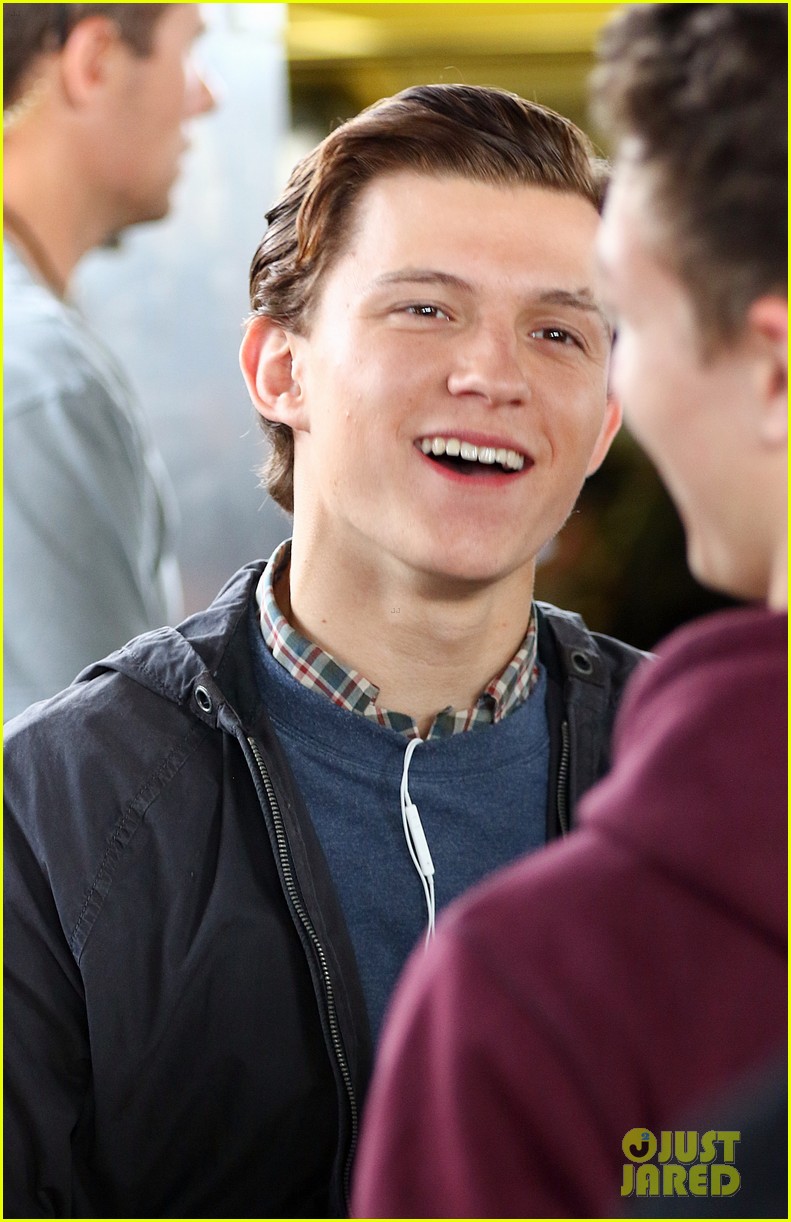 Tom Holland Takes Spider Man Homecoming To New York City Photo 1031203 Photo Gallery