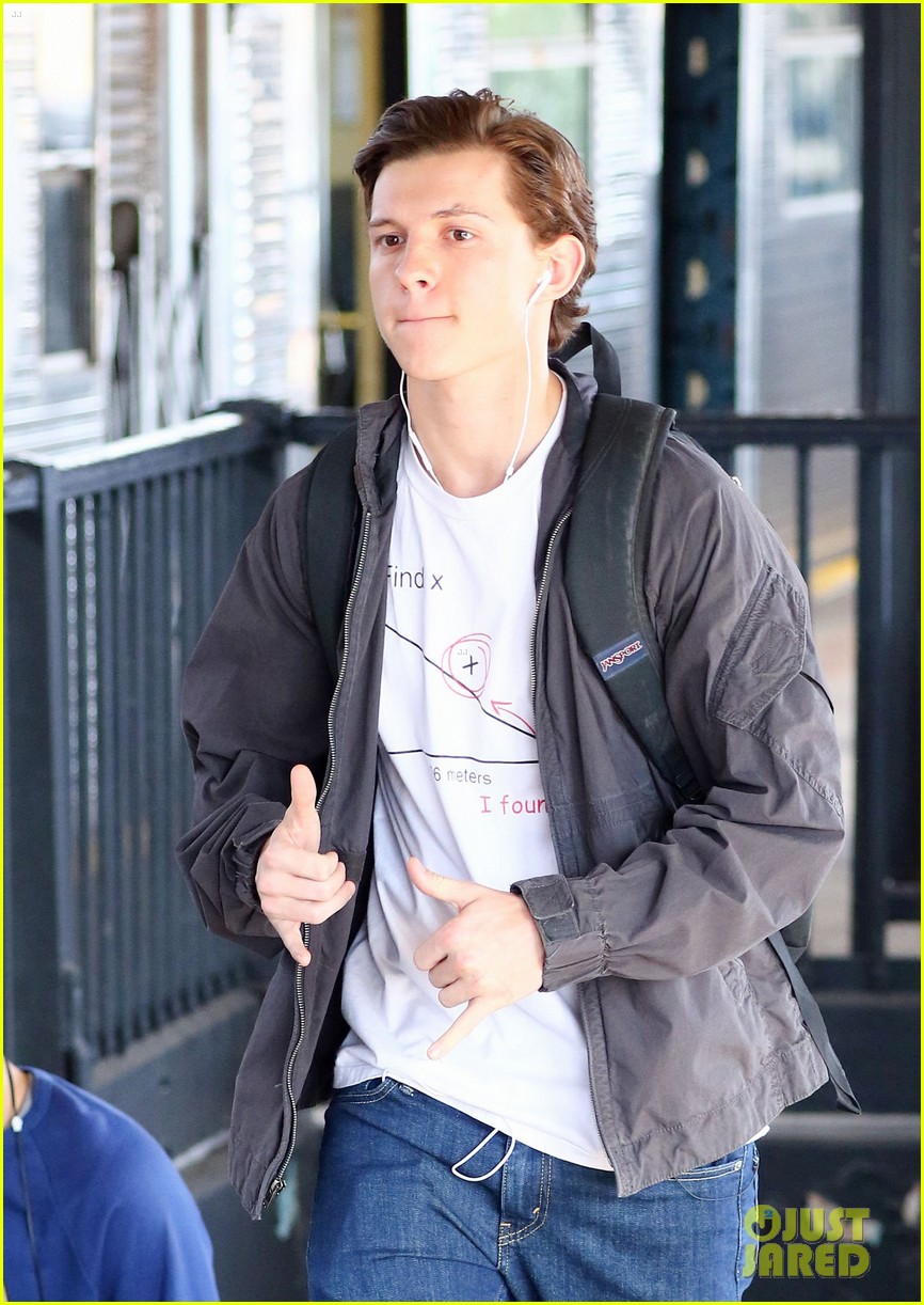 Tom Holland Takes Spider Man Homecoming To New York City Photo 1031229 Photo Gallery