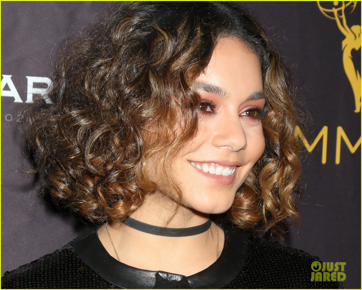 vanessa hudgens julianne hough ariel winter emmy casting noms 21