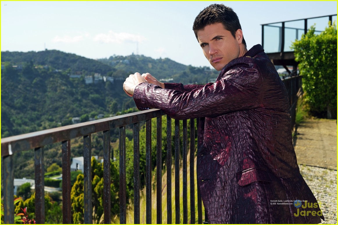 Full Sized Photo of italia ricci robbie amell regard mag september