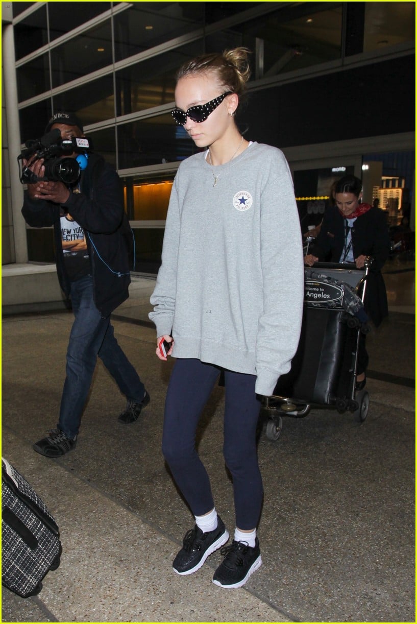 Lily-Rose Depp Arrives Back in LA After Short Trip to Paris | Photo ...