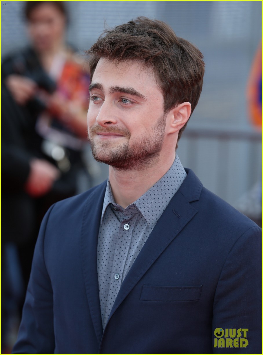 Full Sized Photo of daniel radcliffe would love to have a role on game ...