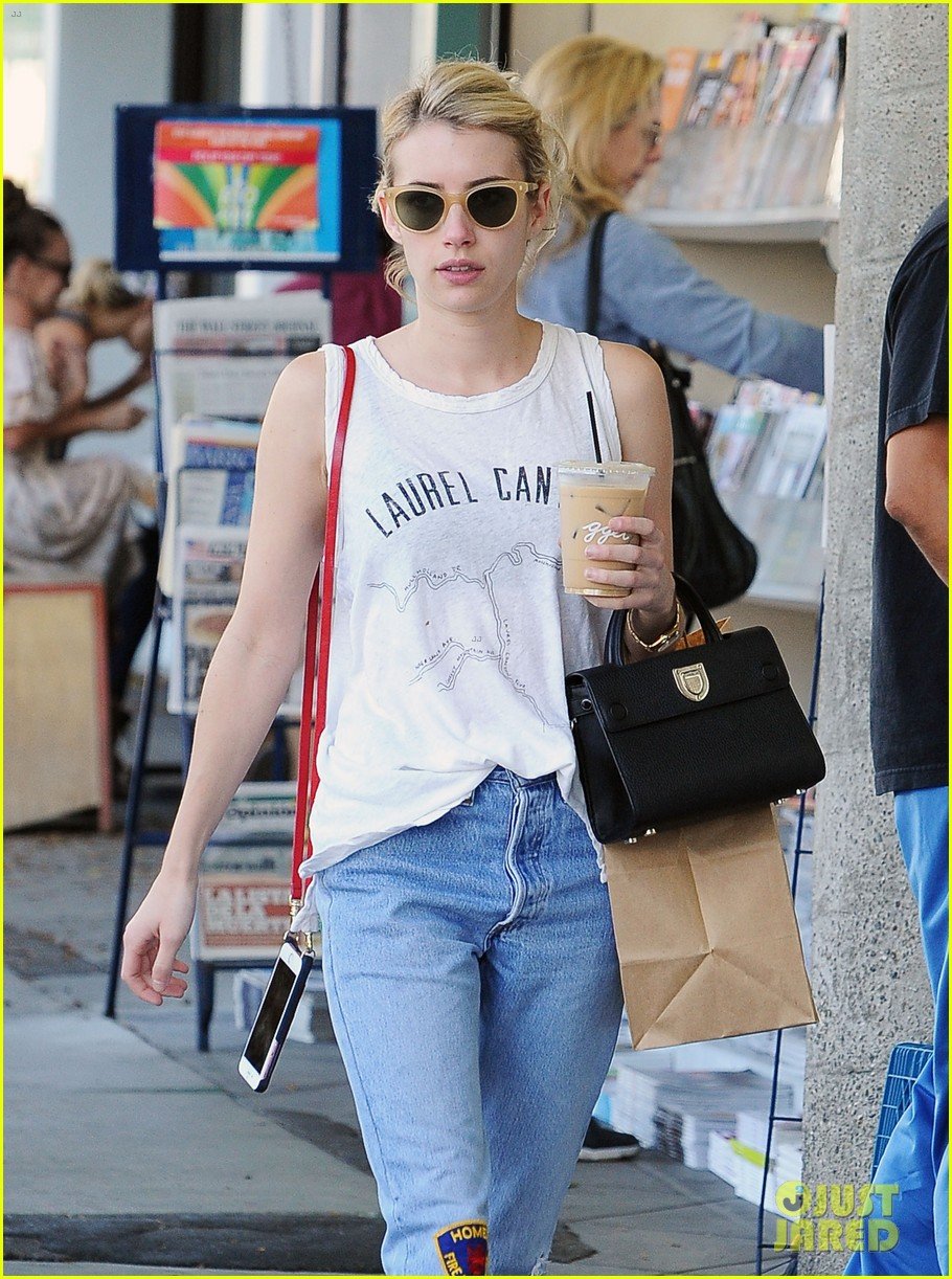 Full Sized Photo of emma roberts gives her work wife lea michele some