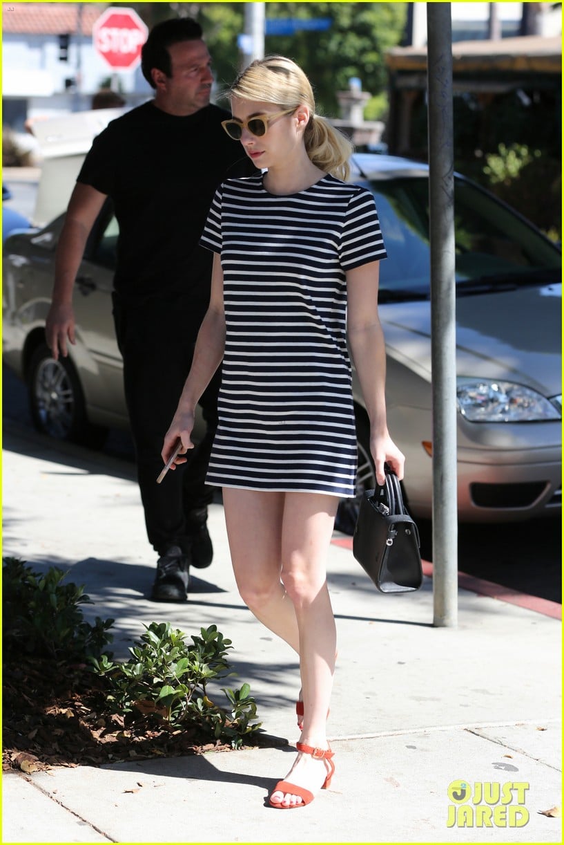 Full Sized Photo Of Emma Roberts Shows Her Gym Routine Mytext Emma Roberts Shares Her Gym