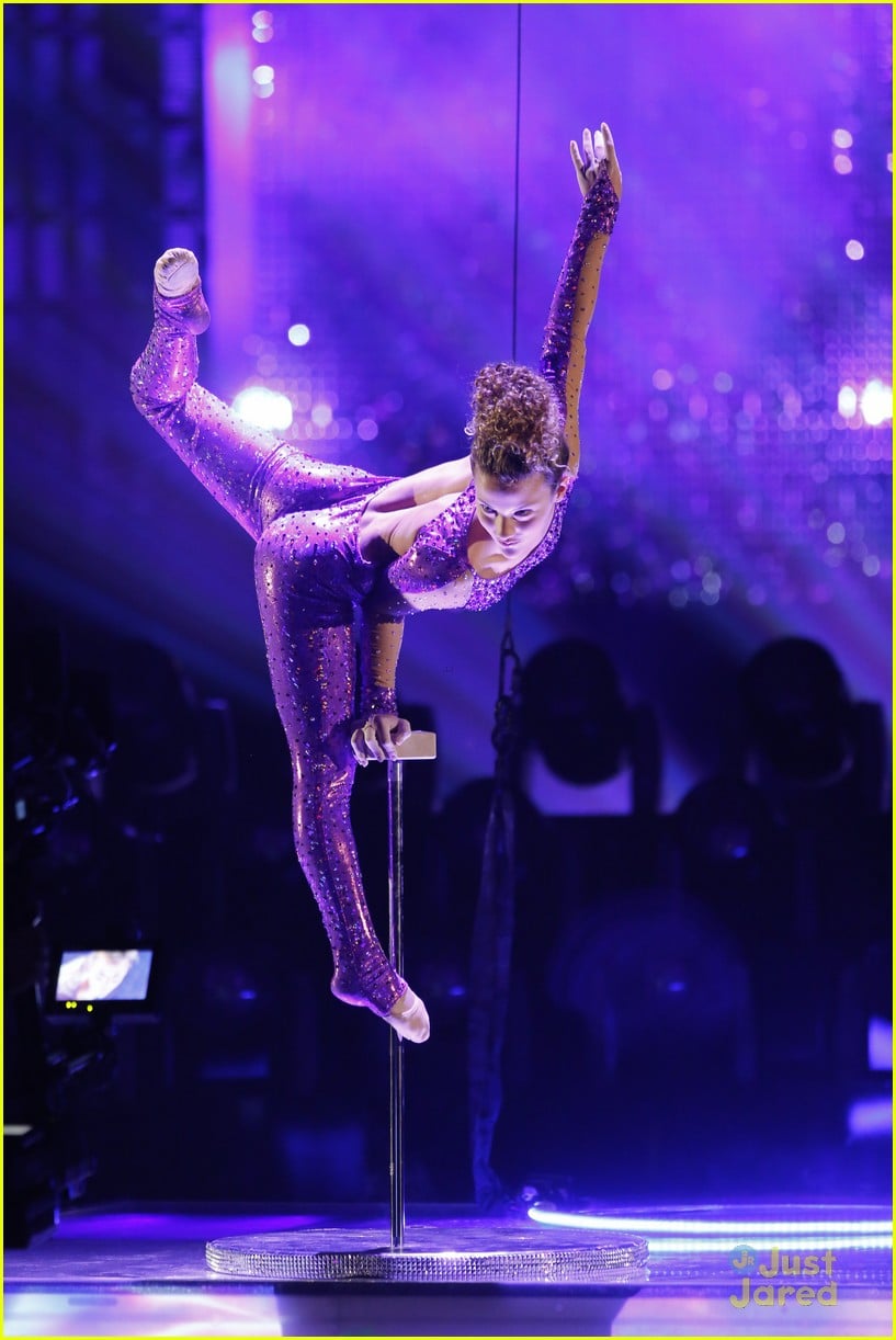 Sofie Dossi And Laura Bretan Perform On Americas Got Talent Finals Watch Now Photo 1025063 