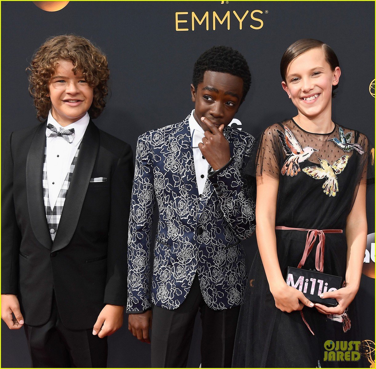 Full Sized Photo of stranger things 2016 emmy awards 01 Millie Bobby(02)