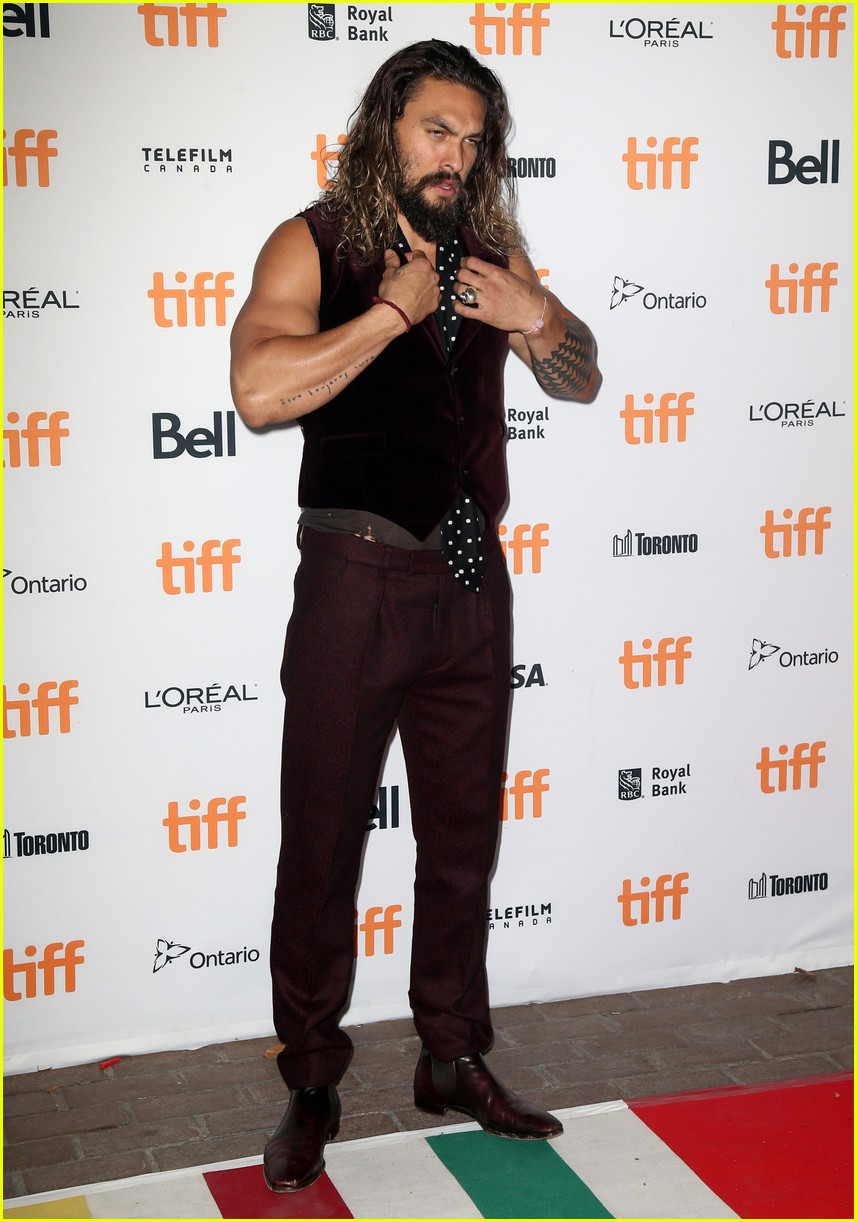 Full Sized Photo of suki waterhouse jason momoa premiere the bad batch