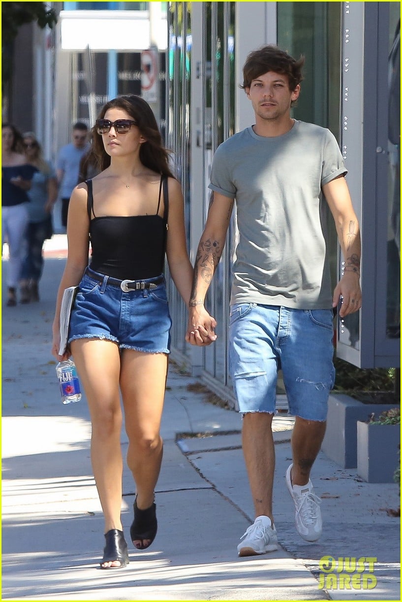 Louis Tomlinson Danielle Campbell Hold Hands On Shopping Trip Photo 1024083 Danielle Campbell Louis Tomlinson Pictures Just Jared Jr