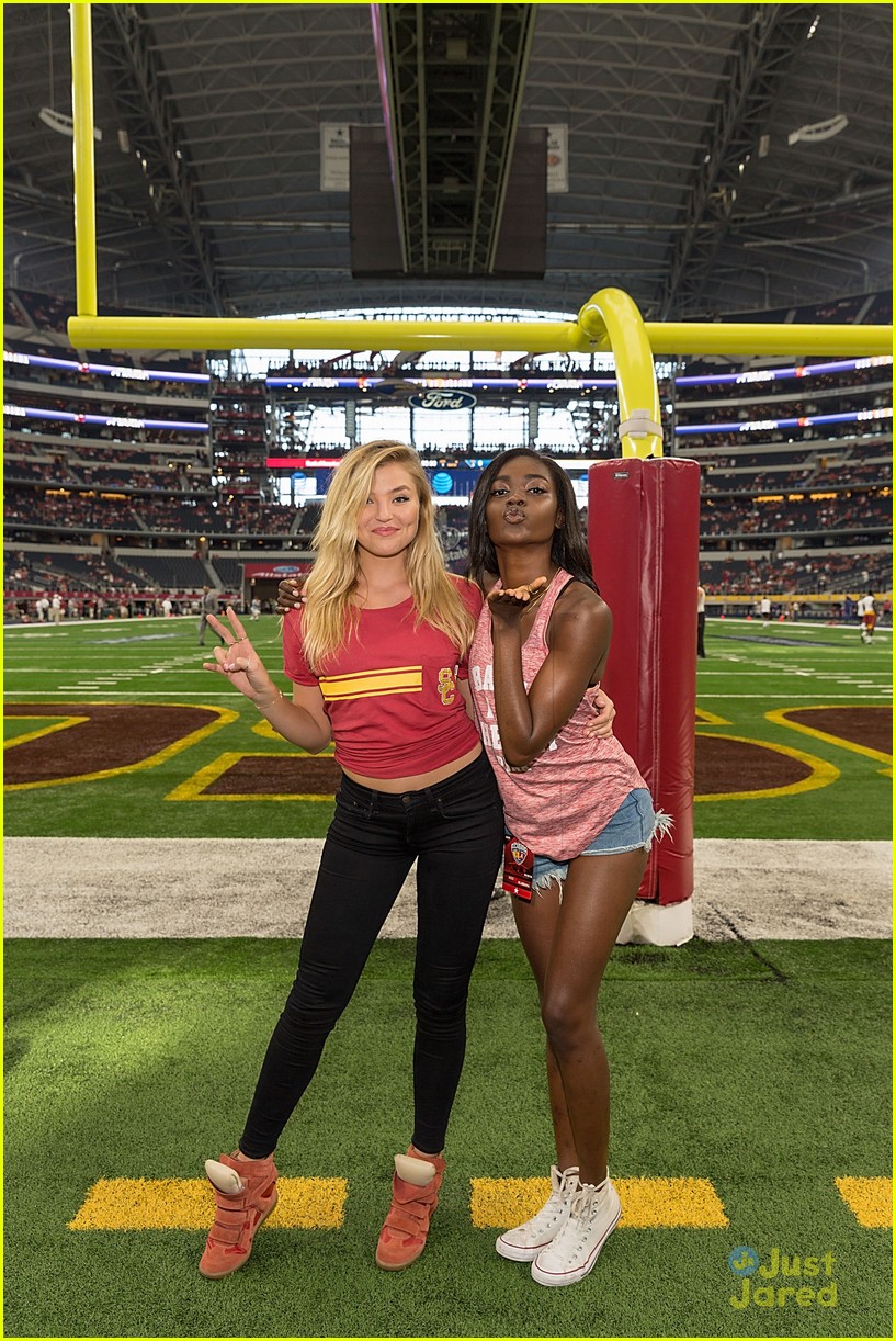 Zuri Tibby & Rachel Hilbert Kick Off Victoria's Secret Pink Bus Tour: Photo  1019671, Rachel Hilbert, Zuri Tibby Pictures