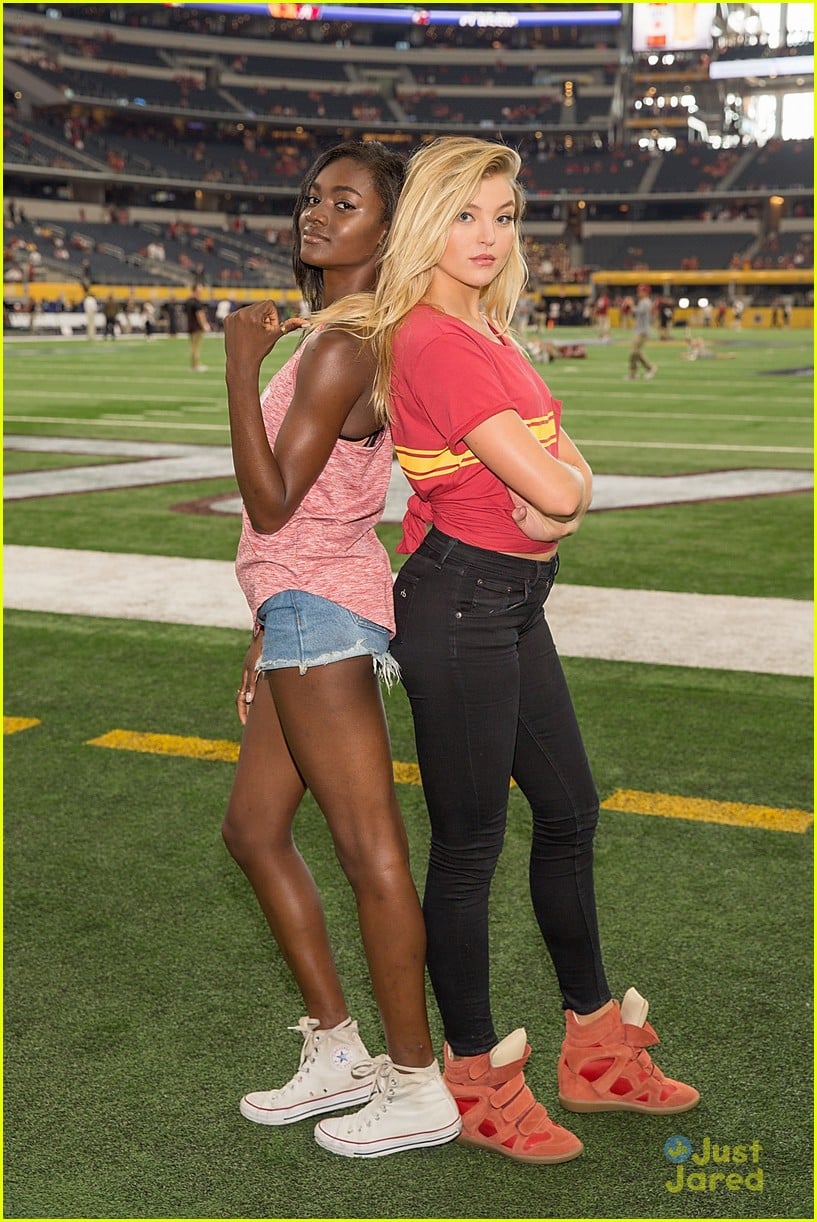 Zuri Tibby & Rachel Hilbert Kick Off Victoria's Secret Pink Bus Tour: Photo  1019680, Rachel Hilbert, Zuri Tibby Pictures