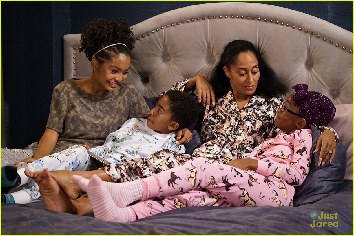 The Kids Spend Time With Bow Before New Baby Arrives on 'blackish