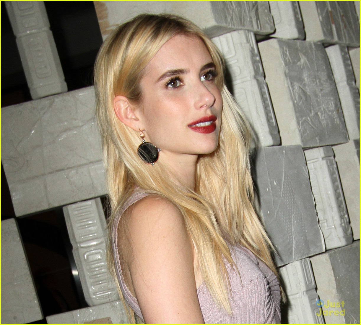 Emma Roberts Steps Out For Hammer Museum S Gala In The Garden Photo Photo