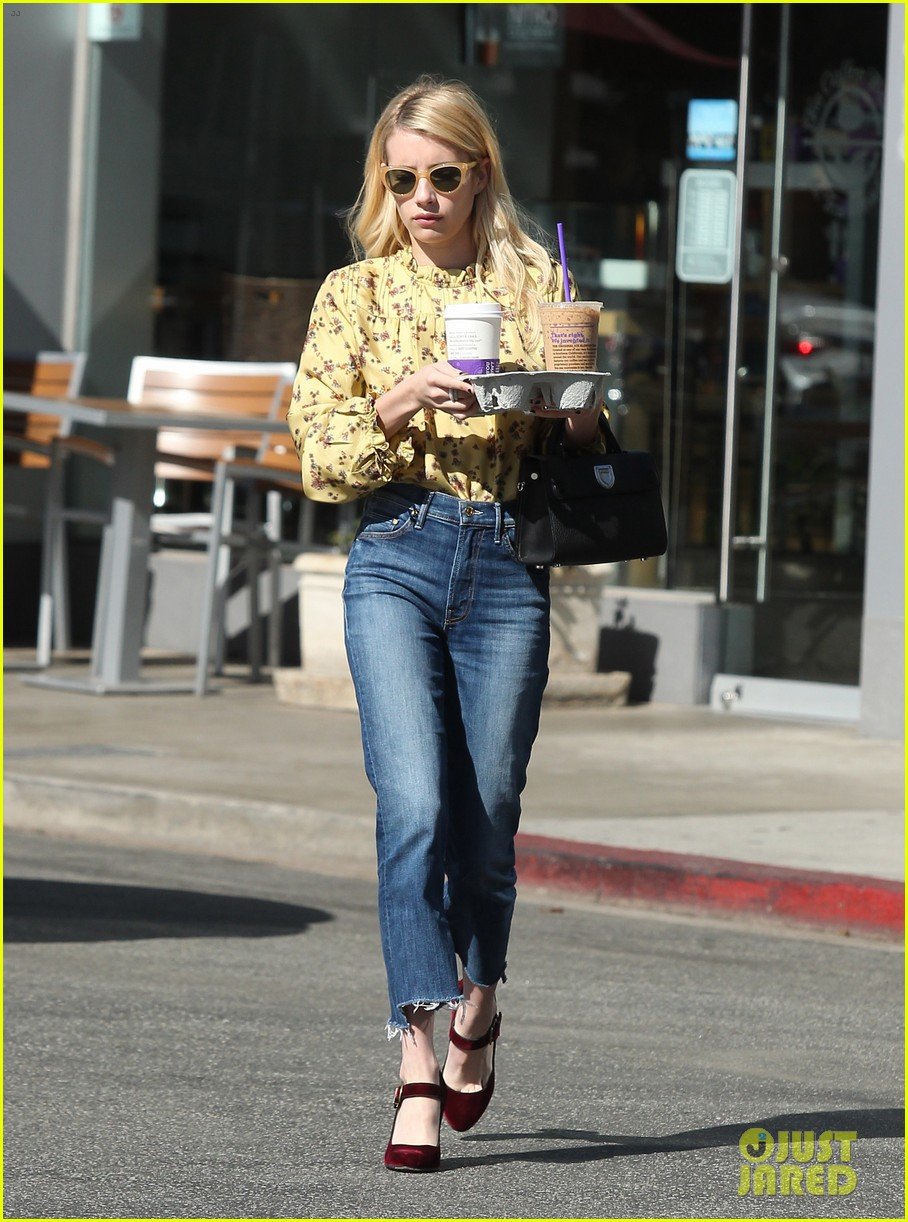 Emma Roberts Loves October Days With Evan Peters! | Photo 1041381 ...