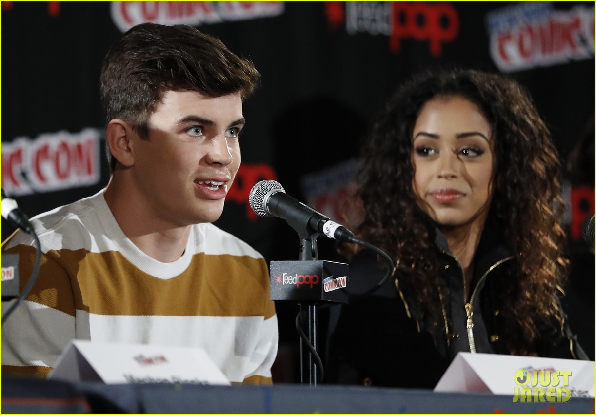 hayes grier freakish panel 2016 nycc 02
