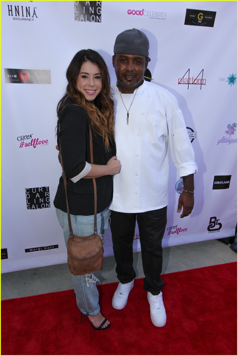 jillian rose reed glitter mag breaking chains 24