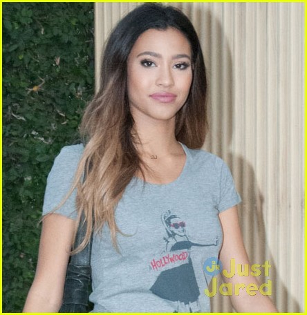 Full Sized Photo of kara royster shopping melrose place 03 | Get the